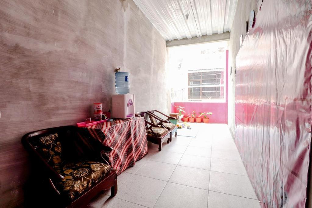 Pinky Guest House Batu Batu  Luaran gambar