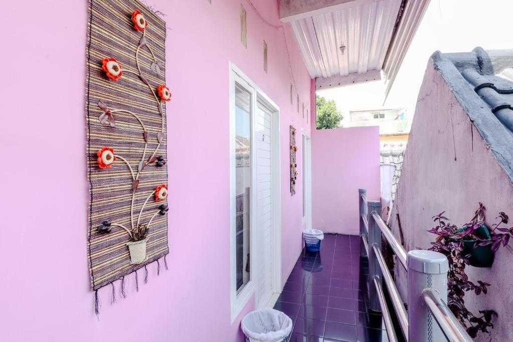 Pinky Guest House Batu Batu  Luaran gambar