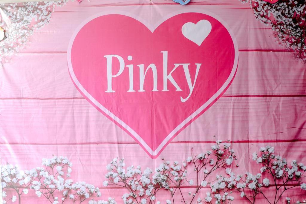 Pinky Guest House Batu Batu  Luaran gambar