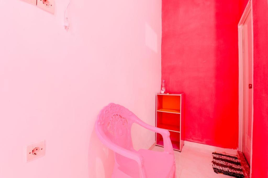 Pinky Guest House Batu Batu  Luaran gambar